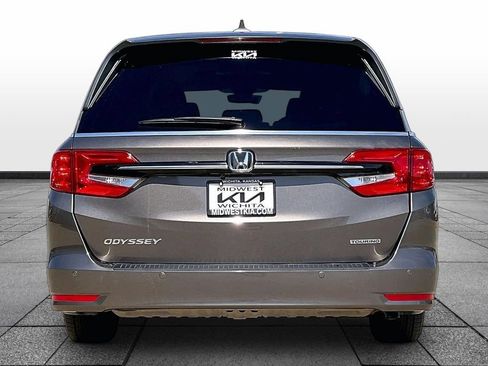 Used 2021 Honda Odyssey Touring image 4