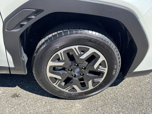 Certified 2025 Subaru Forester Premium AWD/4WD image 29