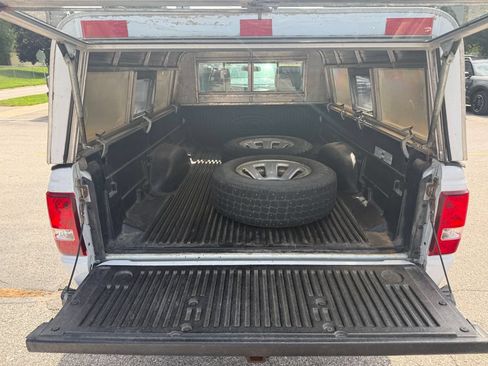 Used 2010 Ford Ranger XL RWD image 9