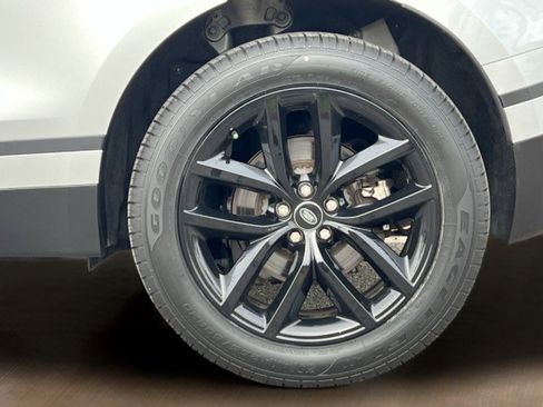 Used 2024 Land Rover Range Rover Velar S image 13