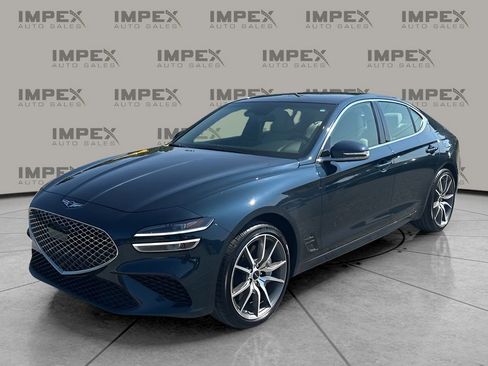 Used 2025 Genesis G70 2.5T image 1