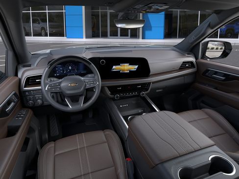 New 2026 Chevrolet Suburban High Country AWD/4WD image 17
