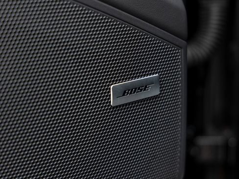 New 2025 Porsche Cayenne GTS image 25