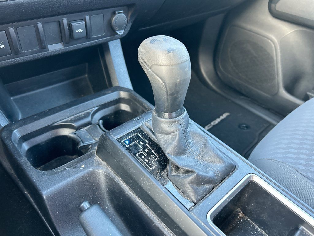Used 2022 Toyota Tacoma SR RWD image 24