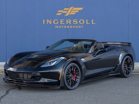 Used 2016 Chevrolet Corvette Z06 w/ 3LZ Preferred Equipment Group RWD image 3