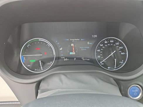 Used 2023 Toyota Sienna Platinum AWD/4WD image 24
