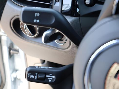 New 2025 Porsche Macan image 31