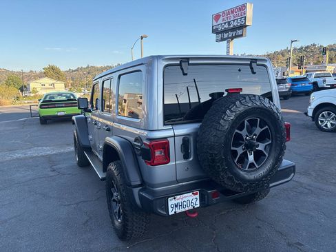 Used 2018 Jeep Wrangler Unlimited Rubicon AWD/4WD image 8