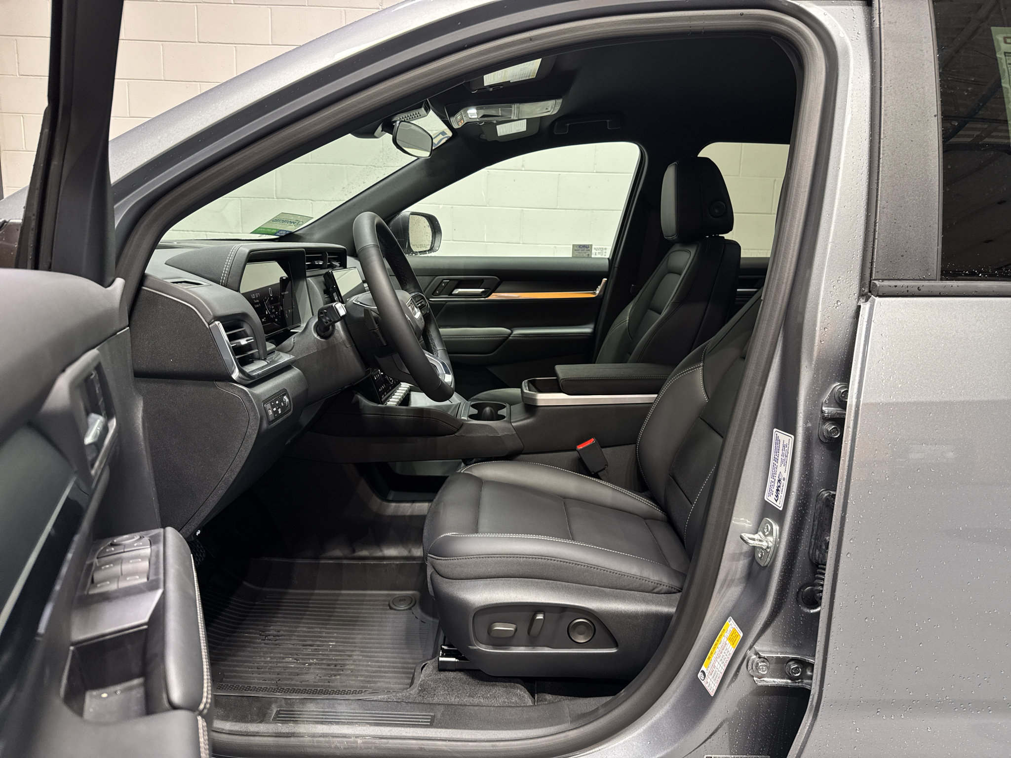 New 2027 GMC Terrain Elevation w/ Elevation Premium Package AWD/4WD image 14