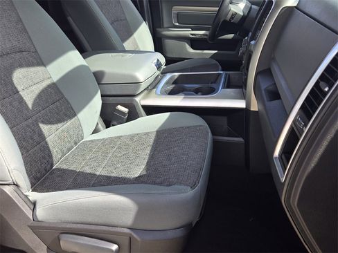 Used 2017 RAM 1500 Big Horn image 18