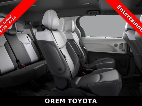 New 2026 Toyota Sienna XSE FWD image 21