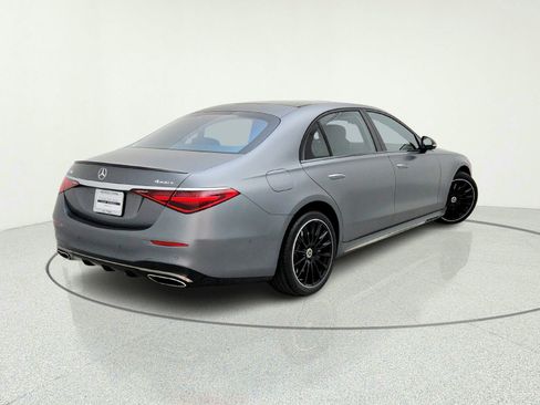 Certified 2023 Mercedes-Benz S 500 4MATIC image 9
