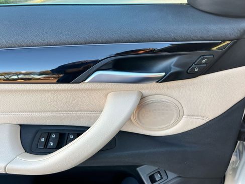 Used 2018 BMW X1 sDrive28i image 15