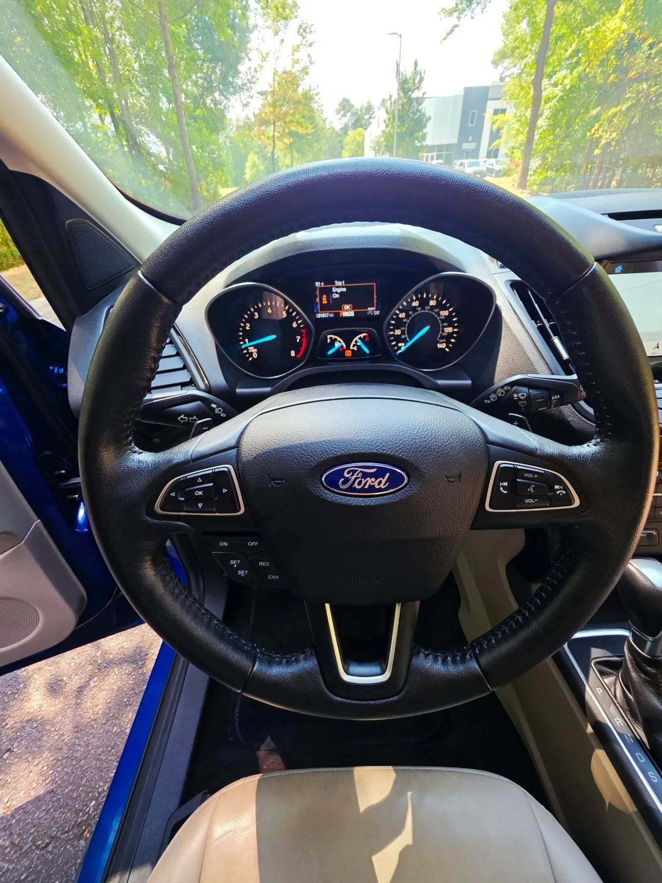 Used 2017 Ford Escape Titanium FWD image 12