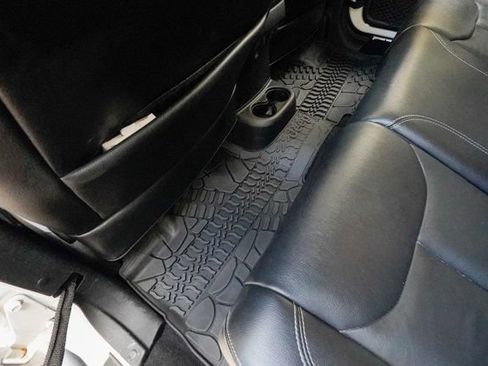 Used 2016 Jeep Wrangler Unlimited Rubicon AWD/4WD image 76