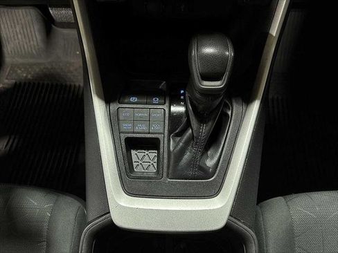Certified 2022 Toyota RAV4 XLE AWD/4WD image 30