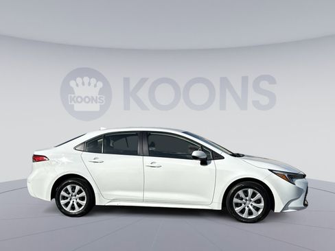 Used 2025 Toyota Corolla LE image 8