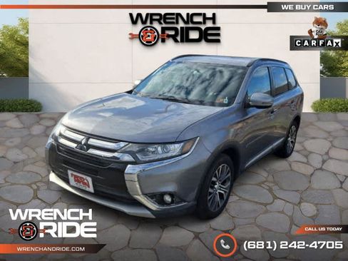 Used 2016 Mitsubishi Outlander SEL image 13