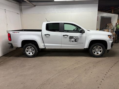 Used 2021 Chevrolet Colorado W/T w/ WT Convenience Package image 4
