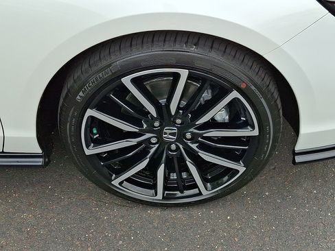 Used 2026 Honda Accord Touring image 8