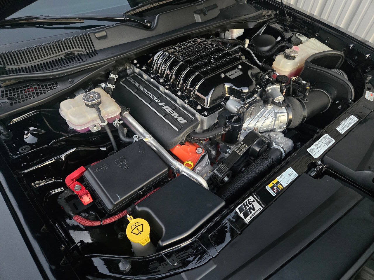 Used 2015 Dodge Challenger SRT Hellcat RWD image 28