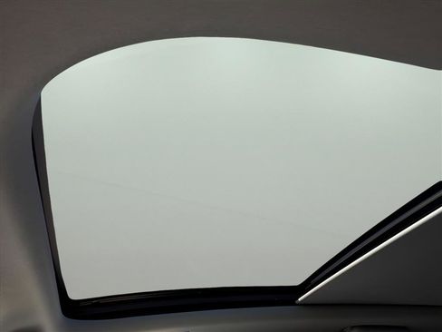 Certified 2021 Lincoln Nautilus Reserve image 13