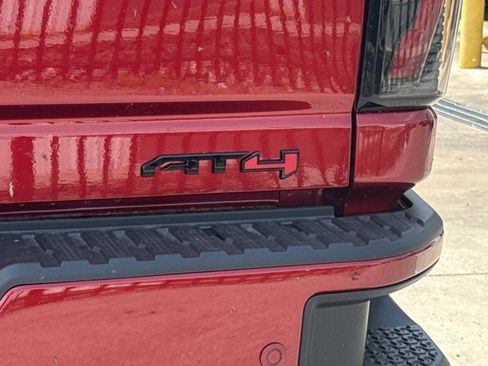 New 2026 GMC Sierra 2500 AT4 w/ AT4 Premium Plus Package AWD/4WD image 9