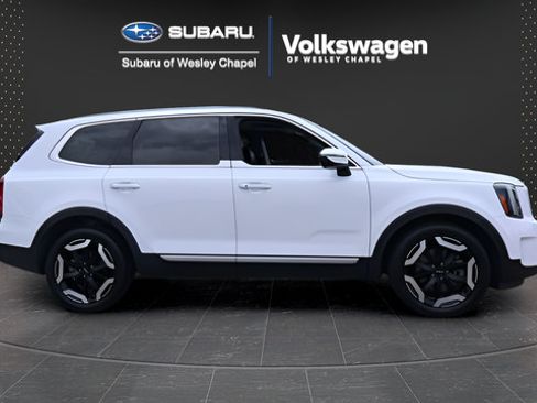Used 2023 Kia Telluride S w/ S Sunroof Package AWD/4WD image 10
