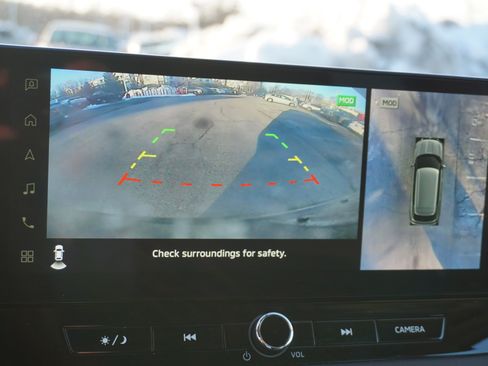 Used 2025 Mitsubishi Outlander SE image 25