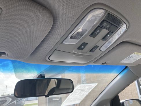 Used 2019 Kia Sedona EX image 47