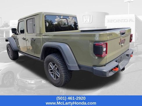 Used 2025 Jeep Gladiator Mojave w/ Convenience Group AWD/4WD image 7