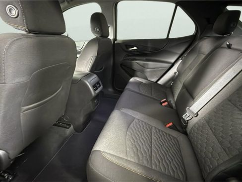 Used 2020 Chevrolet Equinox LT image 25