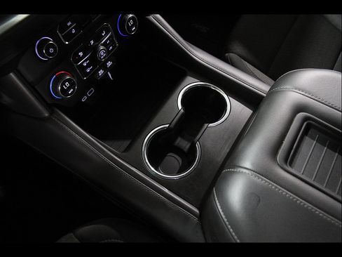 Certified 2022 Chevrolet Suburban LS AWD/4WD image 16