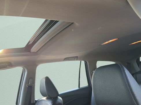 Used 2017 Honda Pilot EX-L image 16