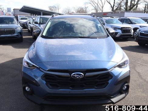 Used 2024 Subaru Crosstrek 2.0i Premium image 2
