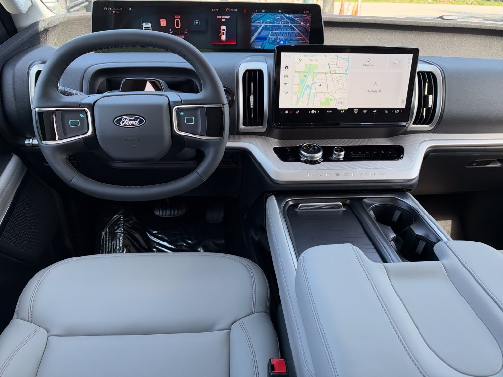 New 2027 Ford Expedition Max Active RWD image 5