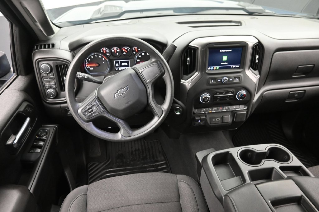Used 2025 Chevrolet Silverado 2500 Custom AWD/4WD image 14