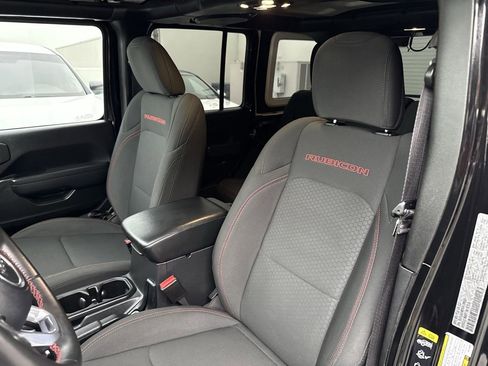 Used 2022 Jeep Wrangler Unlimited Rubicon image 12