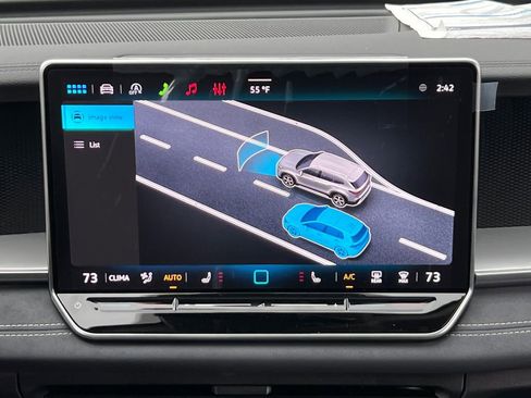 New 2026 Volkswagen Tiguan SE image 27