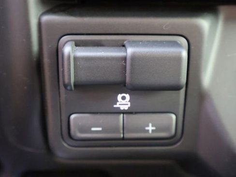 Certified 2022 GMC Sierra 1500 AT4 w/ AT4 Preferred Package AWD/4WD image 39