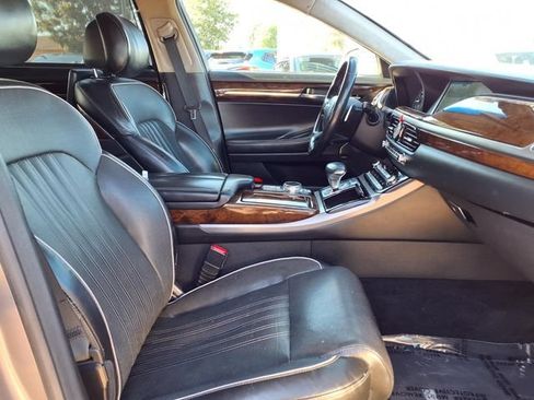 Used 2018 Genesis G90 5.0 Ultimate RWD image 26