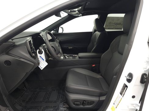 New 2026 Lexus RX 350h AWD/4WD image 4