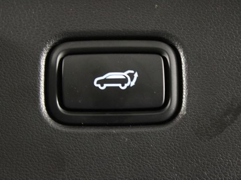Certified 2025 Hyundai Tucson SEL FWD image 18