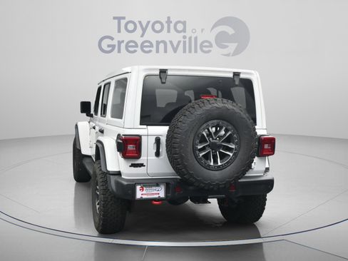 Used 2025 Jeep Wrangler Unlimited Rubicon AWD/4WD image 12
