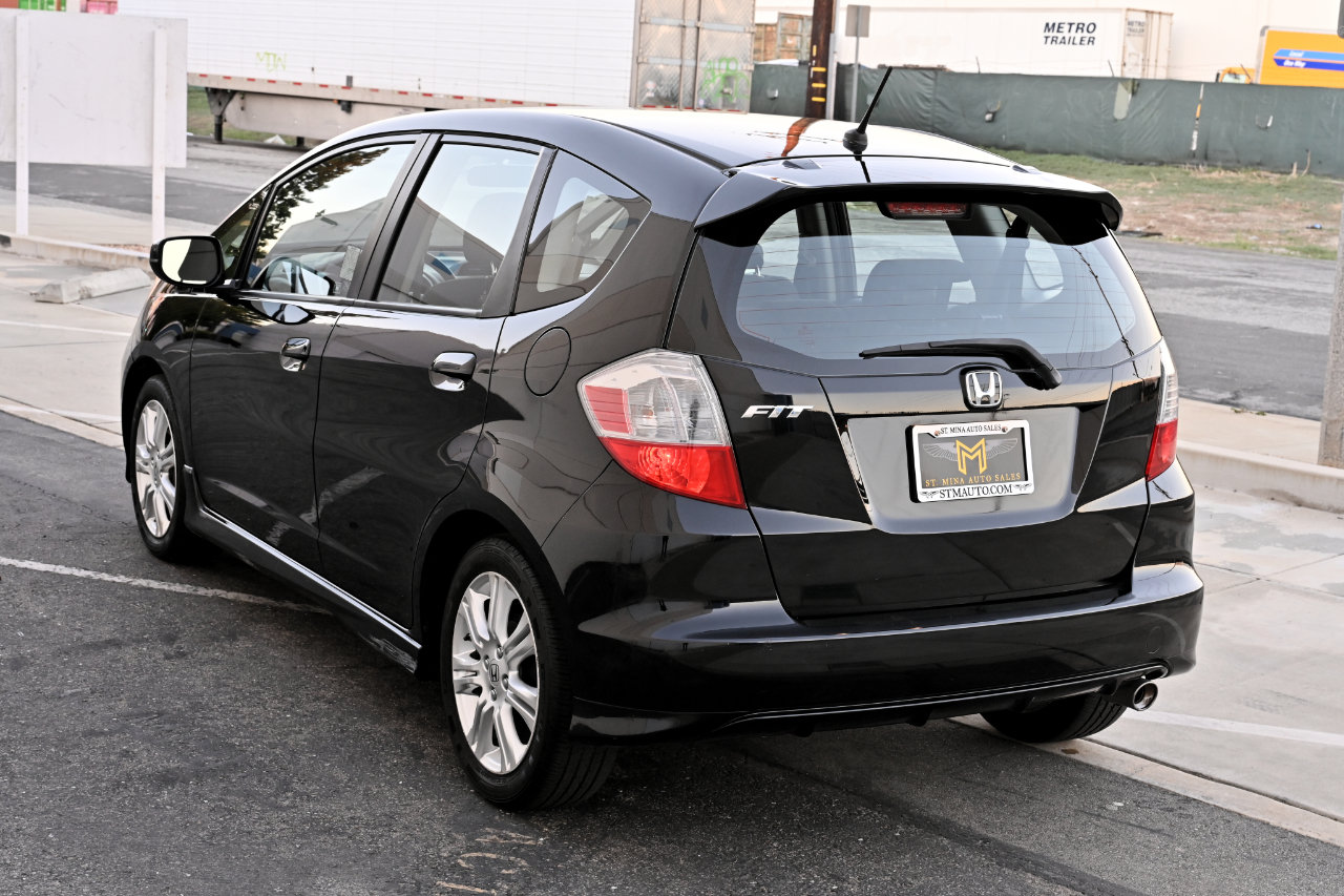 Used 2011 Honda Fit Sport image 4