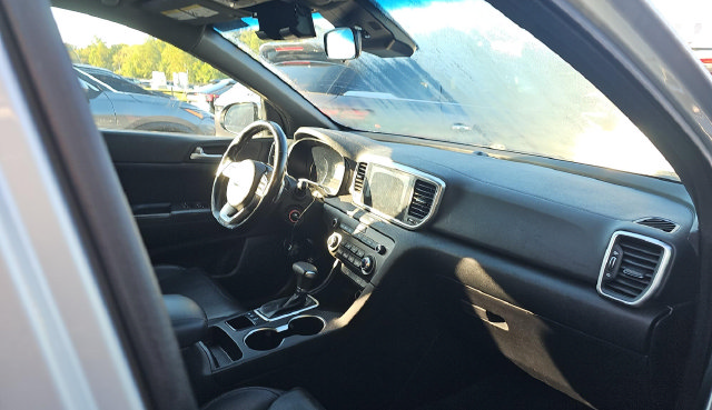 Used 2020 Kia Sportage S w/ S Sunroof Package AWD/4WD image 9