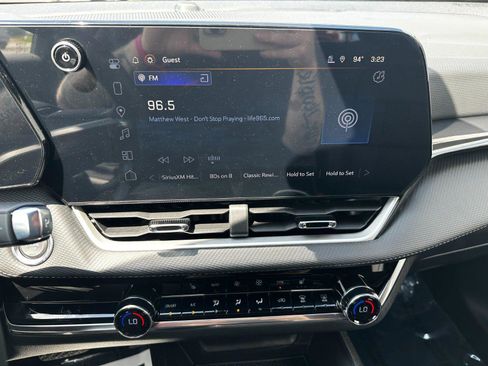New 2026 Chevrolet Equinox LT w/ Convenience Package II image 13