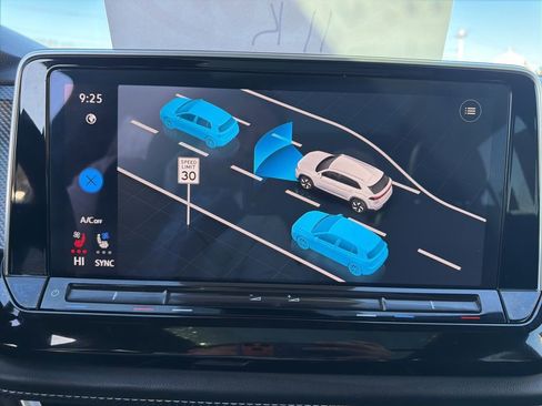 Used 2025 Volkswagen Atlas Cross Sport SEL R-Line image 24