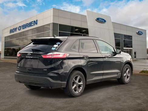 Used 2024 Ford Edge SEL w/ Sport Appearance Package image 4
