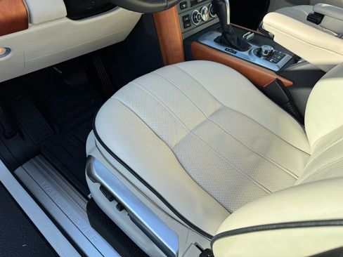 Used 2008 Land Rover Range Rover HSE image 26